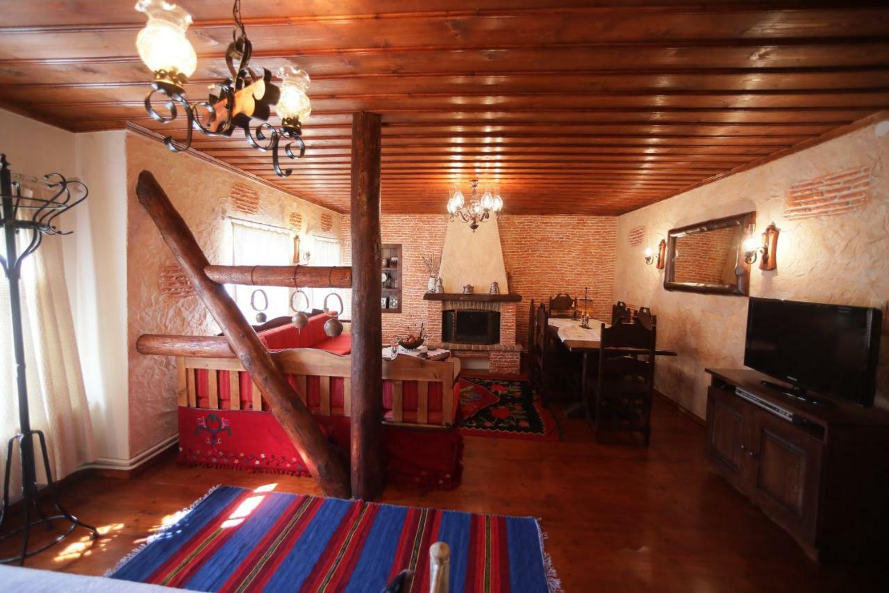 Dora'S House At Agios Germanos Prespes Pension Buitenkant foto